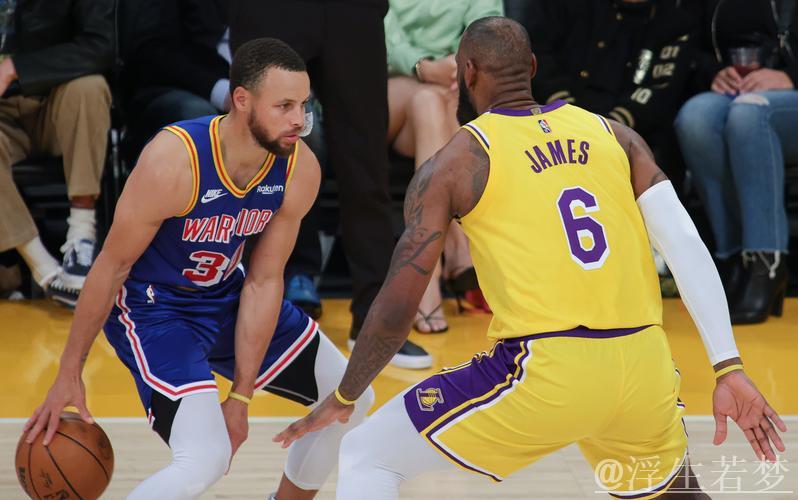 勇士对决湖人:常规赛4月4日展开较量 勇士对决湖人:常规赛4月4日展开较量